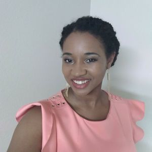 Meet your Posher, Deonna